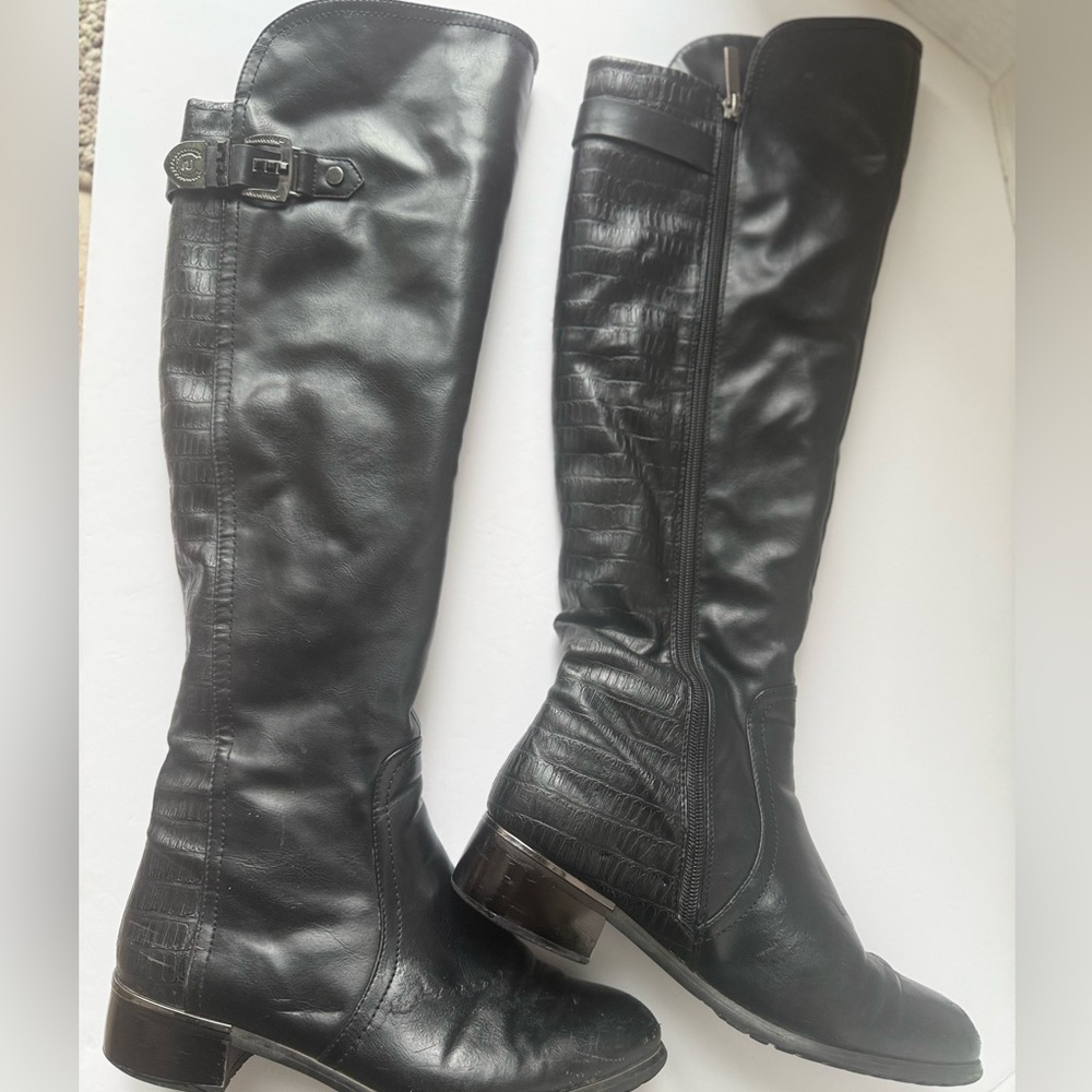 Kiss Kiss Over the Knee Winter Boots.